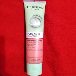 L'OREAL Paris Pure Clay Facial Cleanser